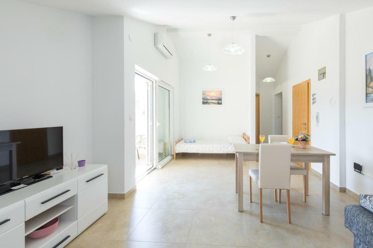 Apartments Nino 马林斯卡 外观 照片